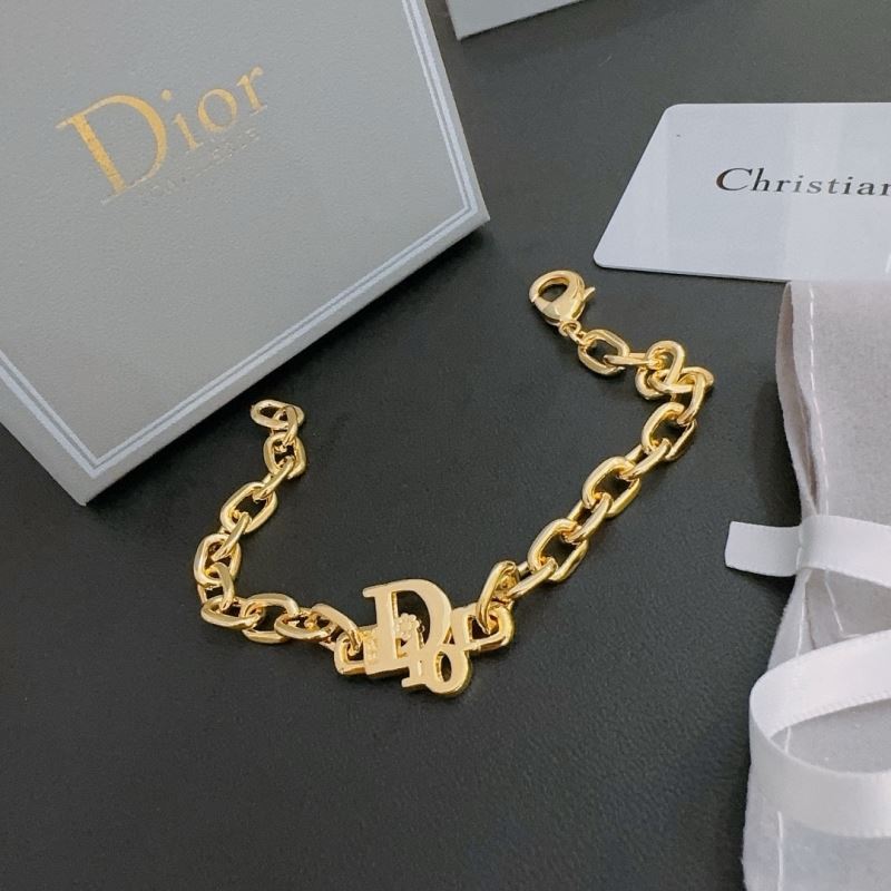 chr1st1an D10r bracelets